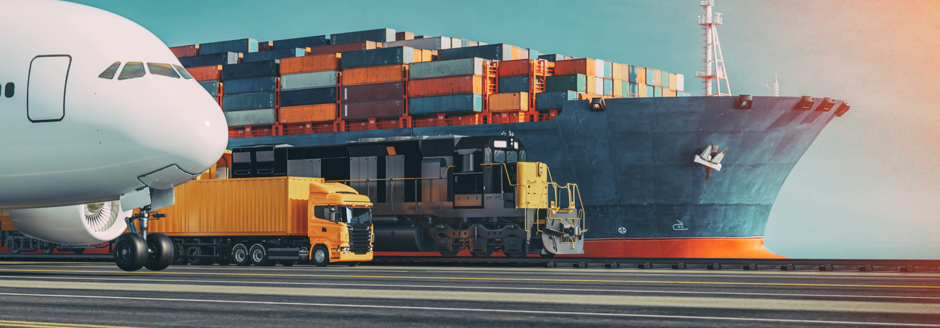 Foto ilustrativa de um porto com um navio atracado, junto com um trem, um caminhão e um avião estacionados.