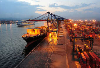 Foto ilustrativa de um porto